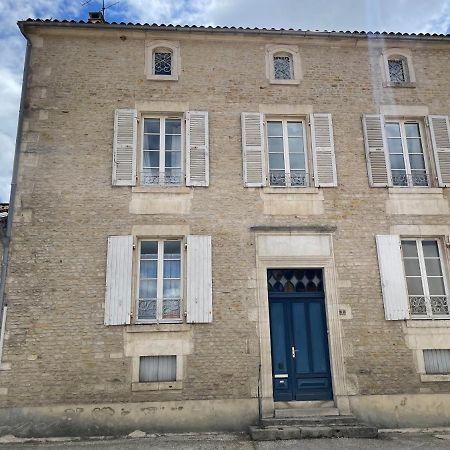 Maison De Vacances Familiale Au Coeur Du Marais Poitevin Villa Maillezais Luaran gambar