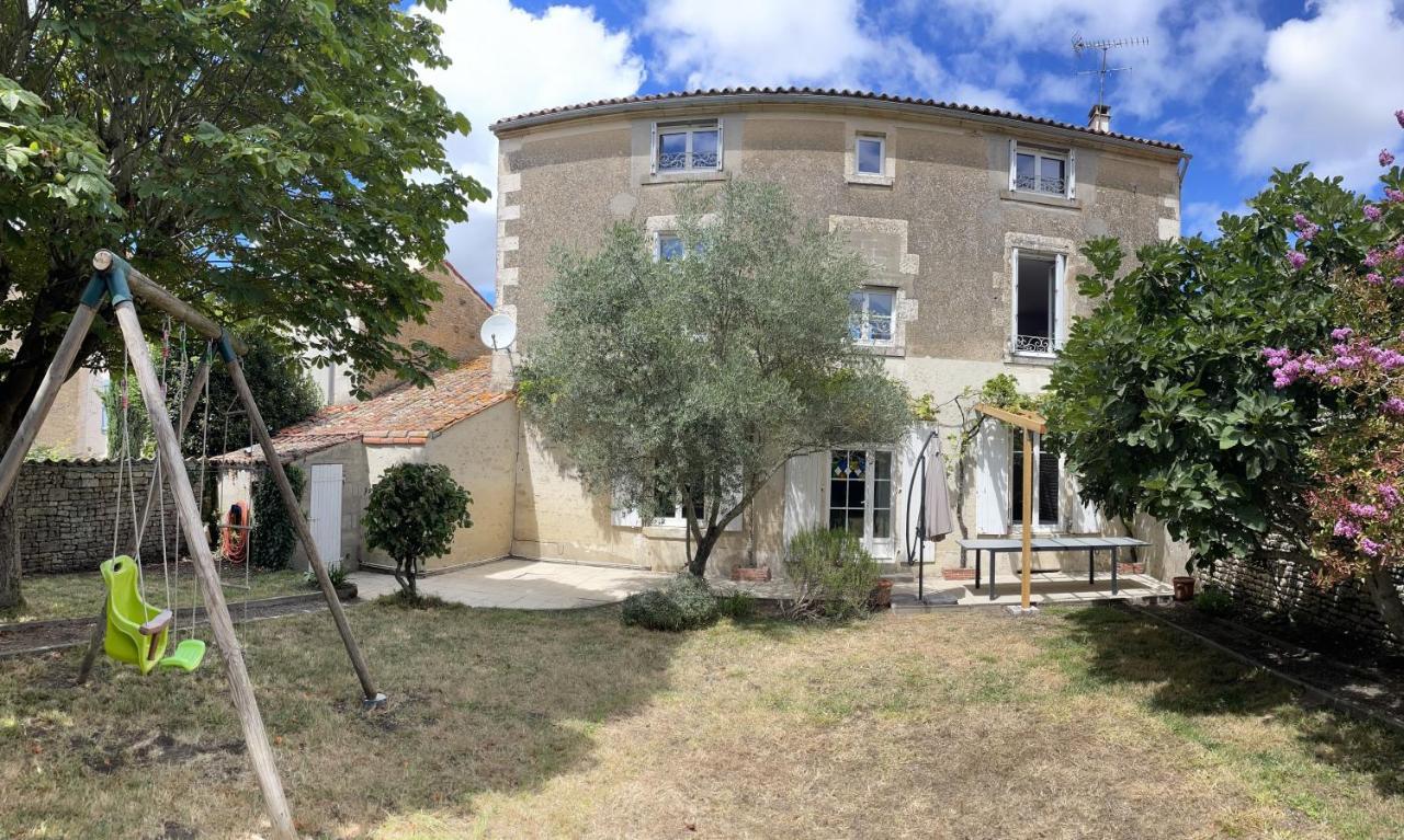 Maison De Vacances Familiale Au Coeur Du Marais Poitevin Villa Maillezais Luaran gambar