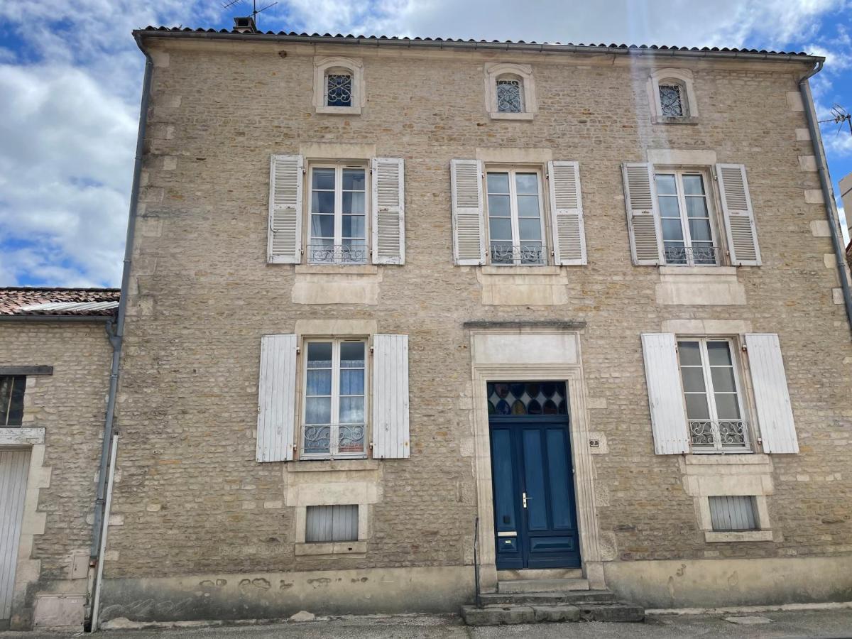 Maison De Vacances Familiale Au Coeur Du Marais Poitevin Villa Maillezais Luaran gambar